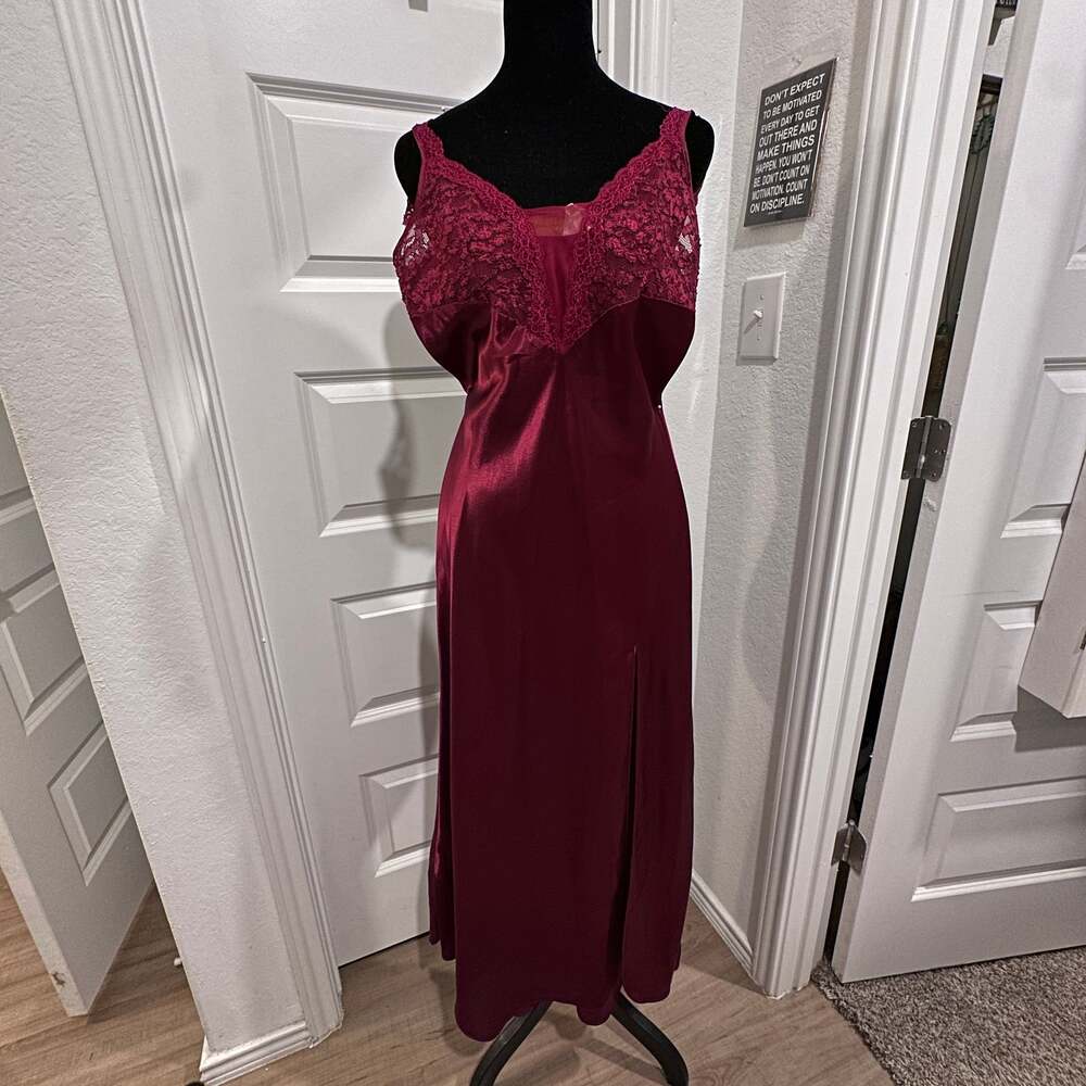 VINTAGE VICTORIAS SECRET GOLD LABEL BURGUNDY SILKY SHEER LACE MAXI LINGERIE GOWN